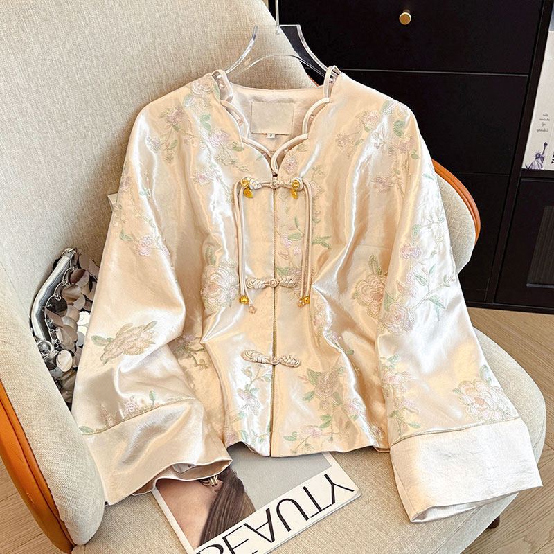 Neo Chinese Knot Buttons Embroidered Chinese Style Top Blouse for Women product photo - Zhongguo Hanfu