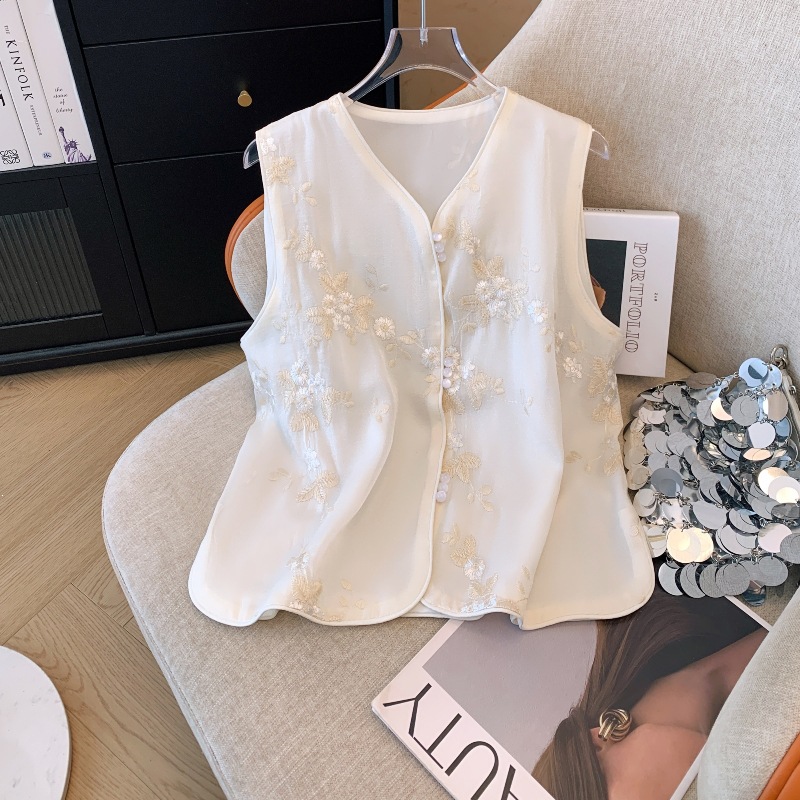 Neo Chinese Knot Buttons Embroidered Chinese Style Top Blouse for Women product photo - Zhongguo Hanfu