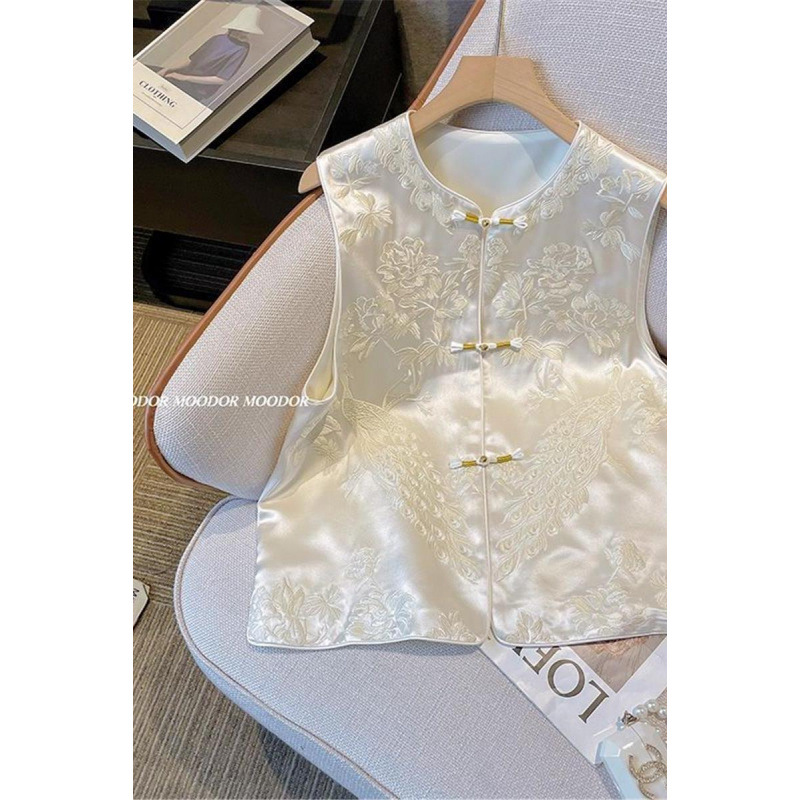 Neo Chinese Embroidered Chinese Style Top Blouse for Women product photo - Zhongguo Hanfu