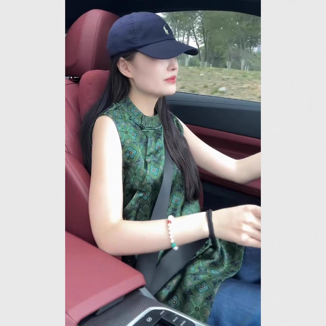 Neo Chinese Knot Buttons Chinese Style Top Blouse for Women product photo - Zhongguo Hanfu