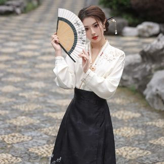 Embroidered Chinese Style Top