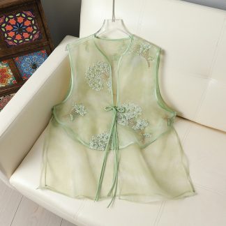 Neo-Chinese Embroidered Tang Suit 4
