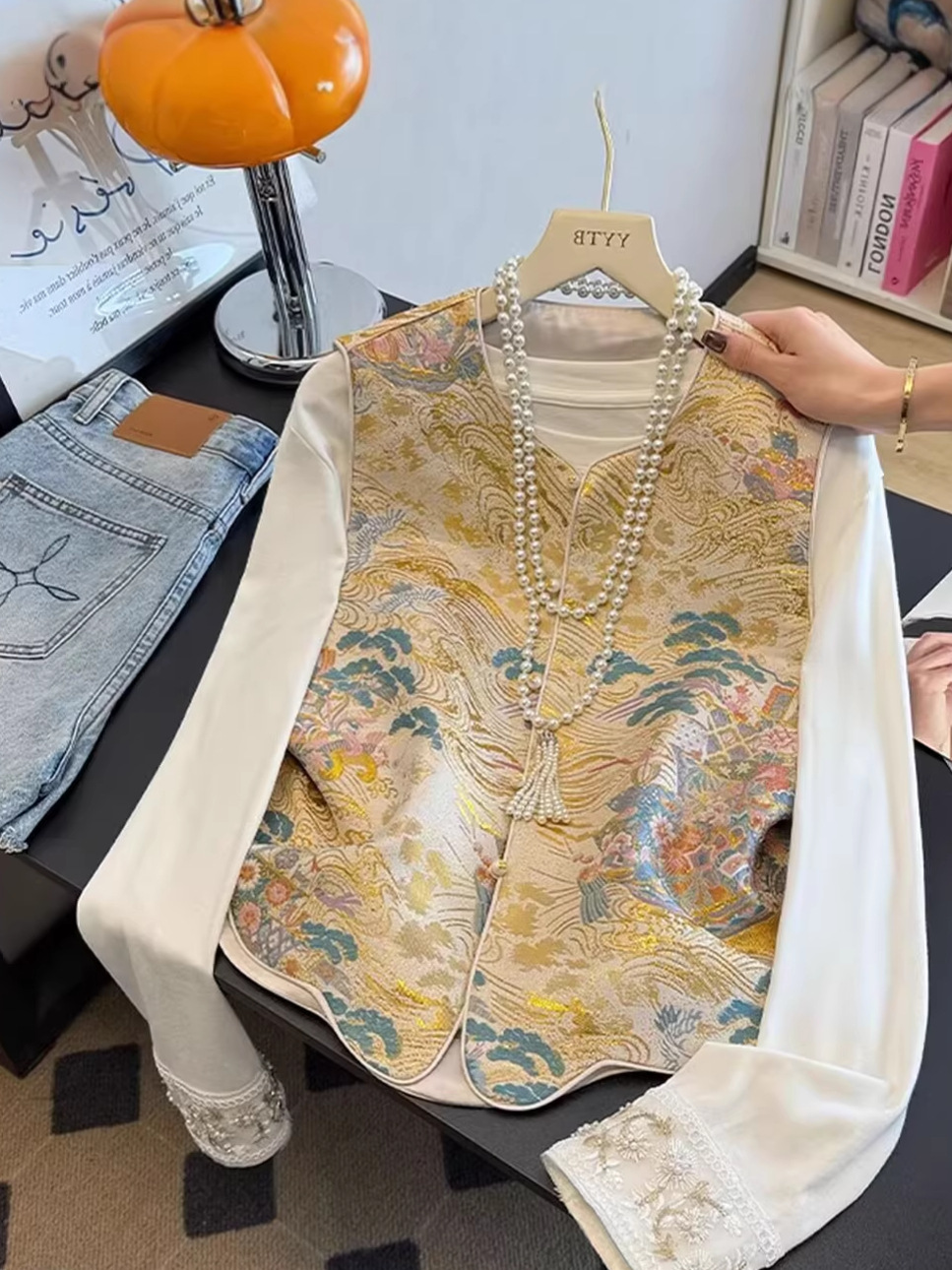 Neo Chinese Tang Suit Jacket for Women product photo - Zhongguo Hanfu