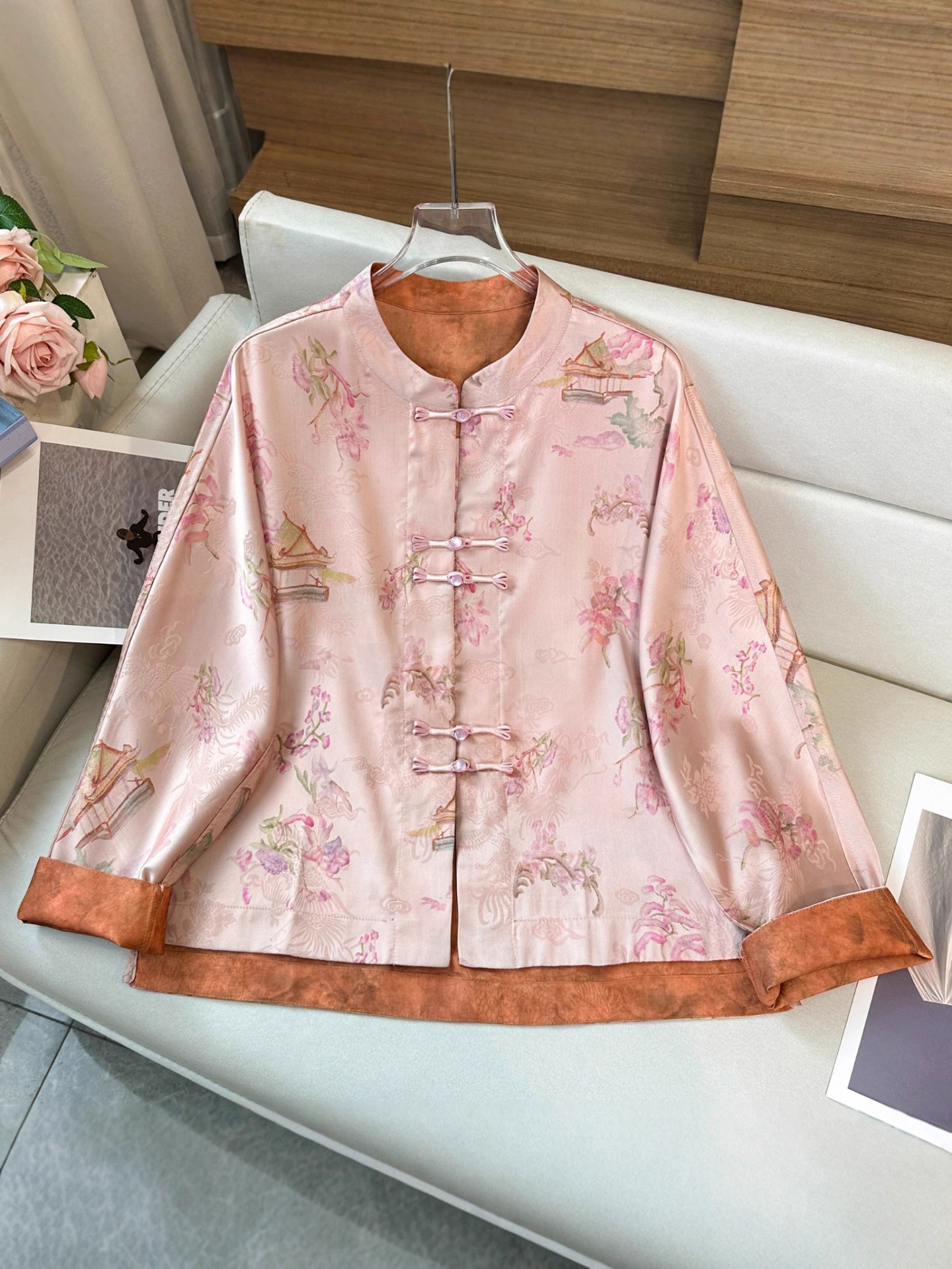 Neo Chinese Knot Buttons Chinese Style Top Blouse for Women product photo - Zhongguo Hanfu