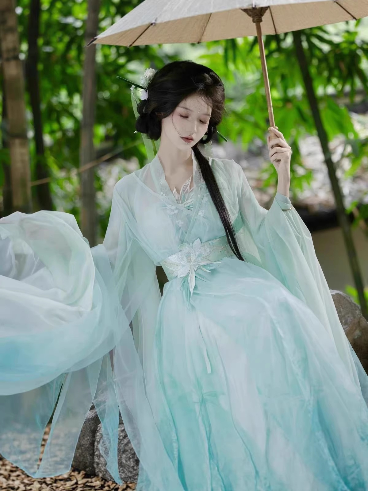 Embroidered Chinese Style Set Outfit Set for Women product photo - Zhongguo Hanfu