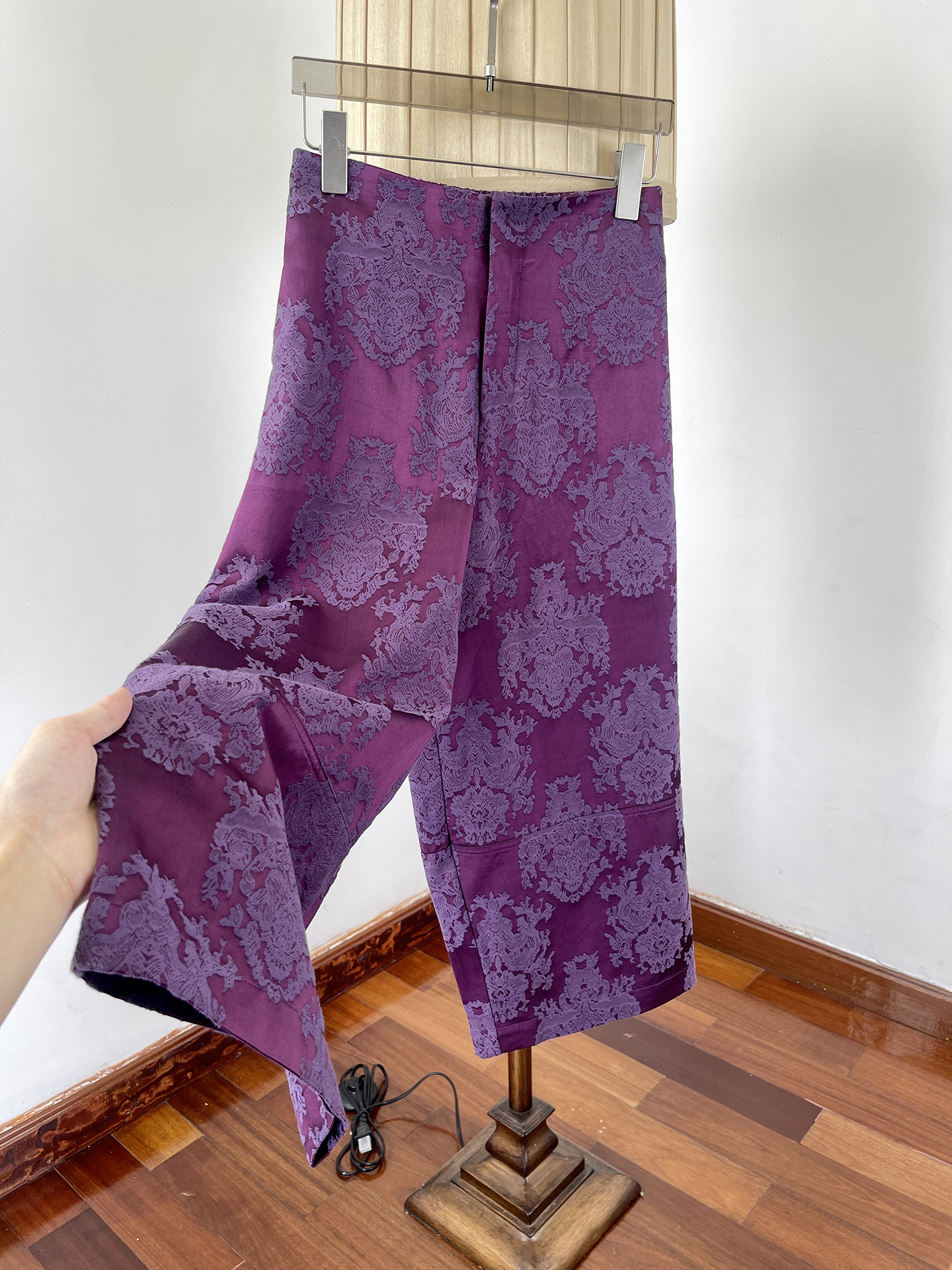 Neo Chinese Jacquard Wide Leg Pants for Women product photo - Zhongguo Hanfu
