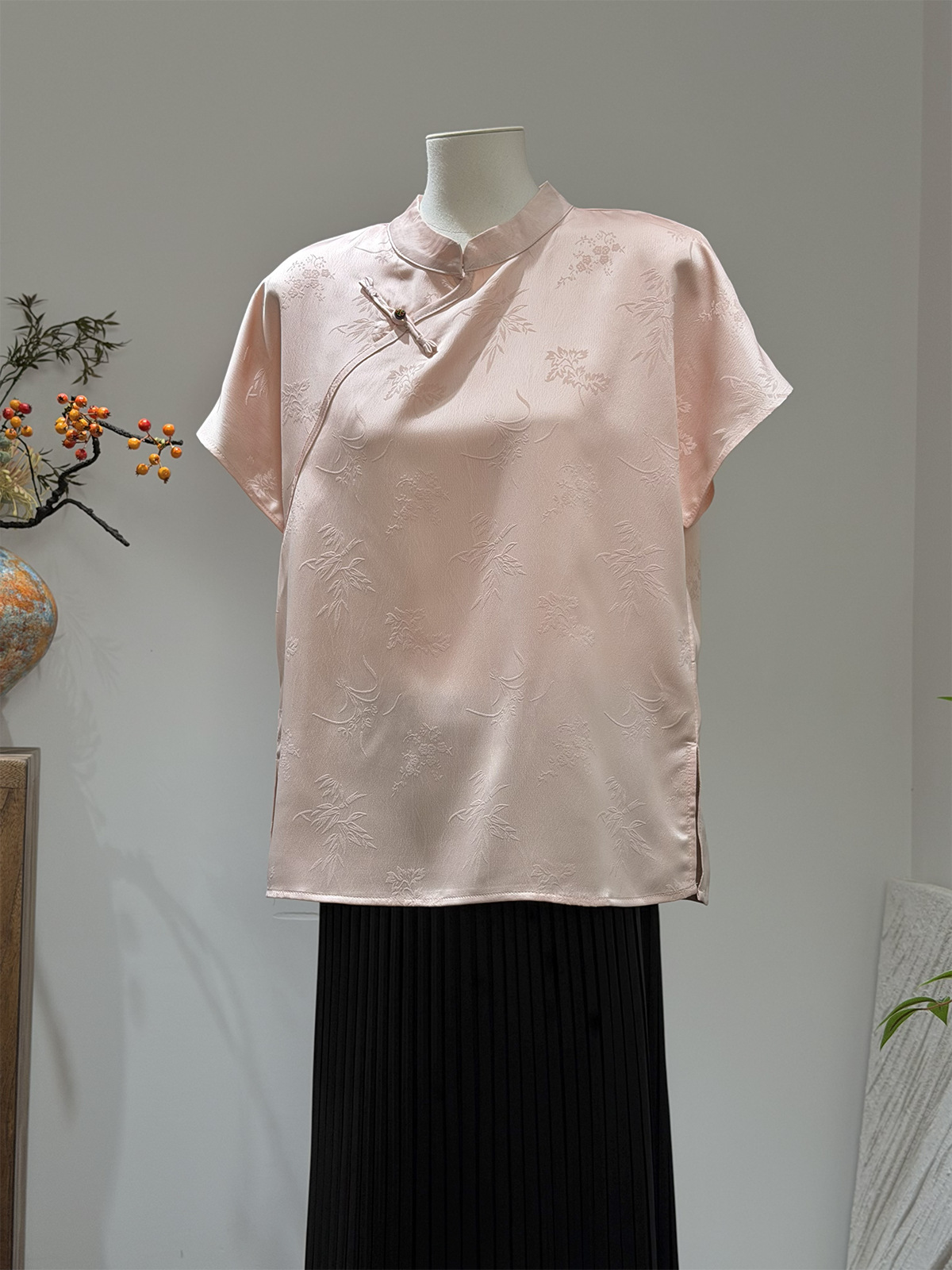 Neo Chinese Knot Buttons Chinese Style Top Blouse for Women product photo - Zhongguo Hanfu