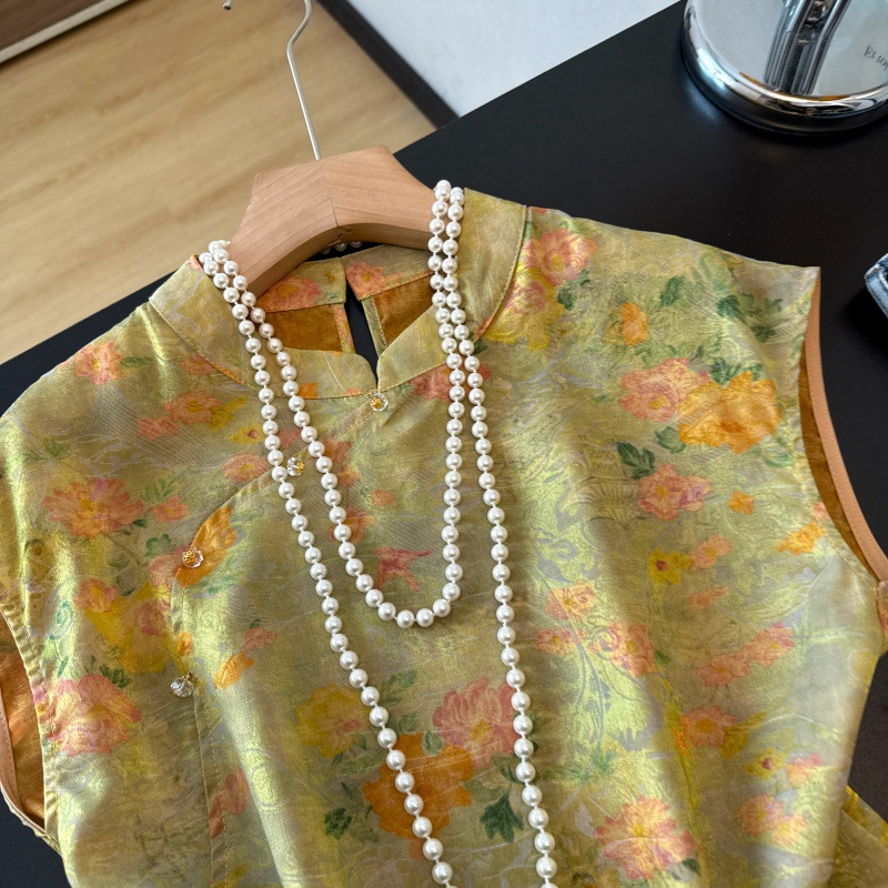 Neo Chinese Knot Buttons Jacquard Chinese Style Top Blouse for Women product photo - Zhongguo Hanfu