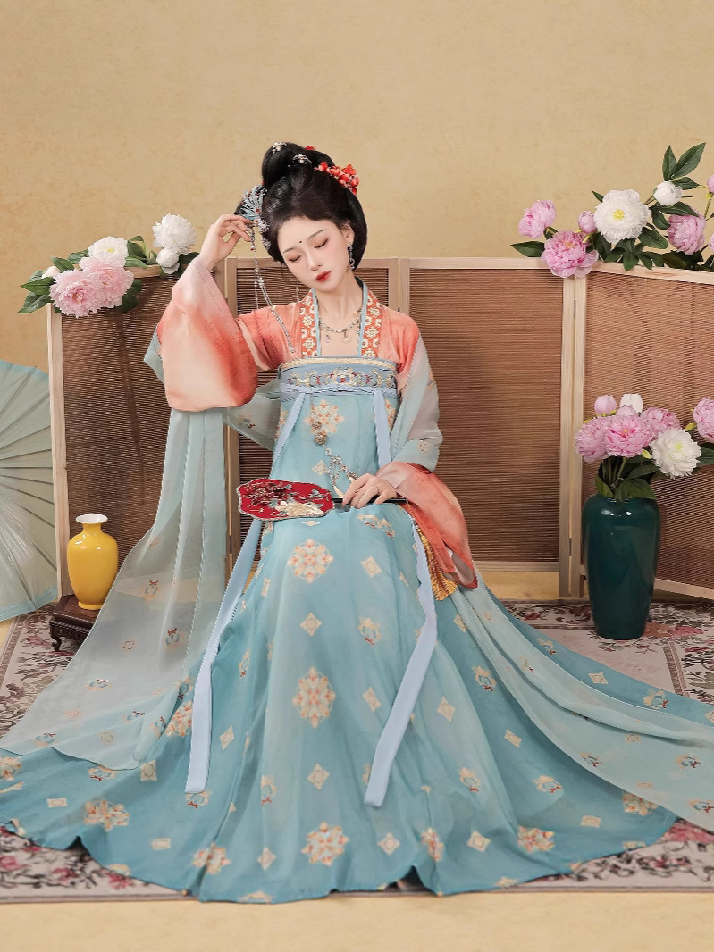 Embroidered Chinese Style Skirt for Women product photo - Zhongguo Hanfu