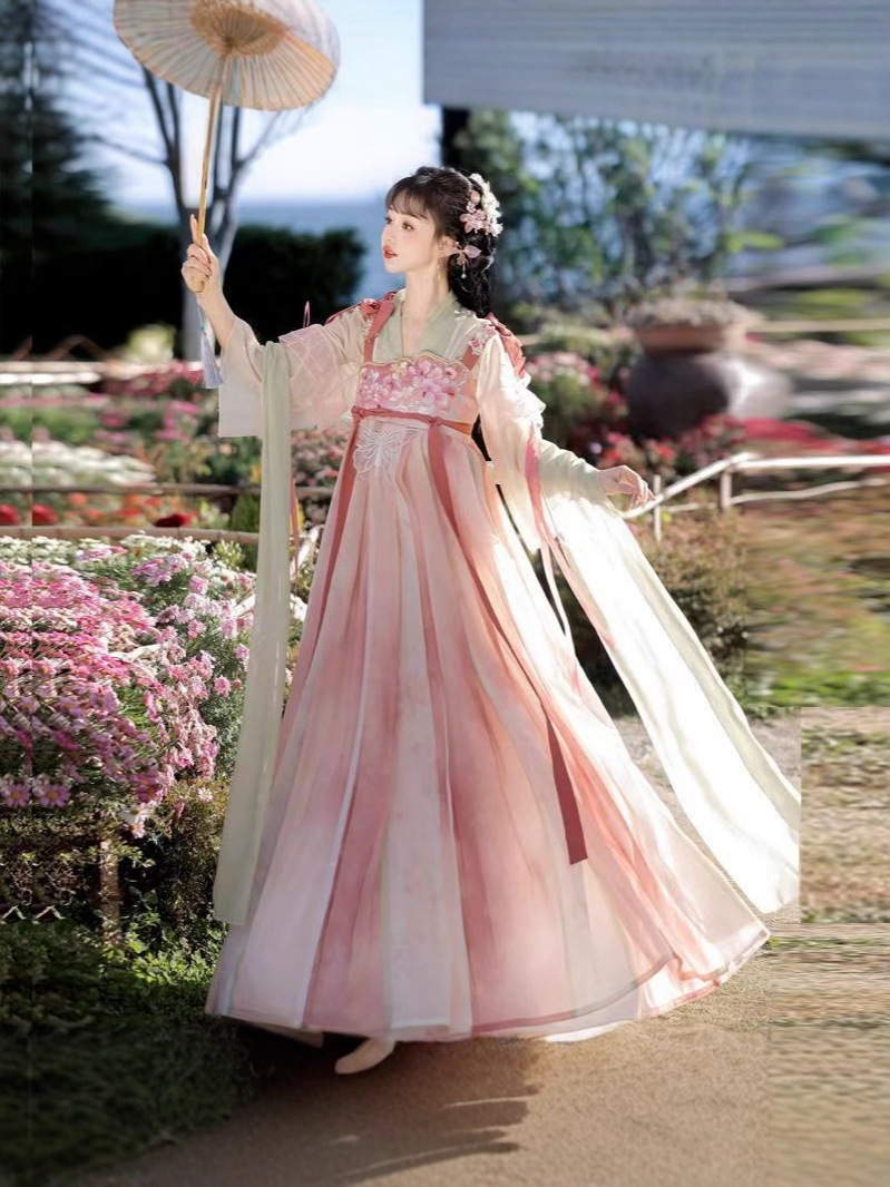 Embroidered Hanfu Dress Set for Women product photo - Zhongguo Hanfu