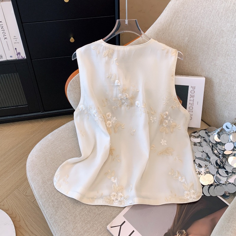 Neo Chinese Knot Buttons Embroidered Chinese Style Top Blouse for Women product photo - Zhongguo Hanfu