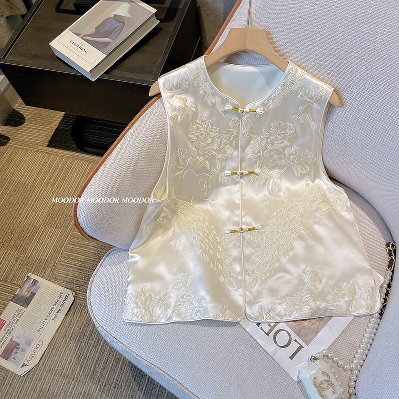 Neo Chinese Embroidered Chinese Style Top Blouse for Women product photo - Zhongguo Hanfu