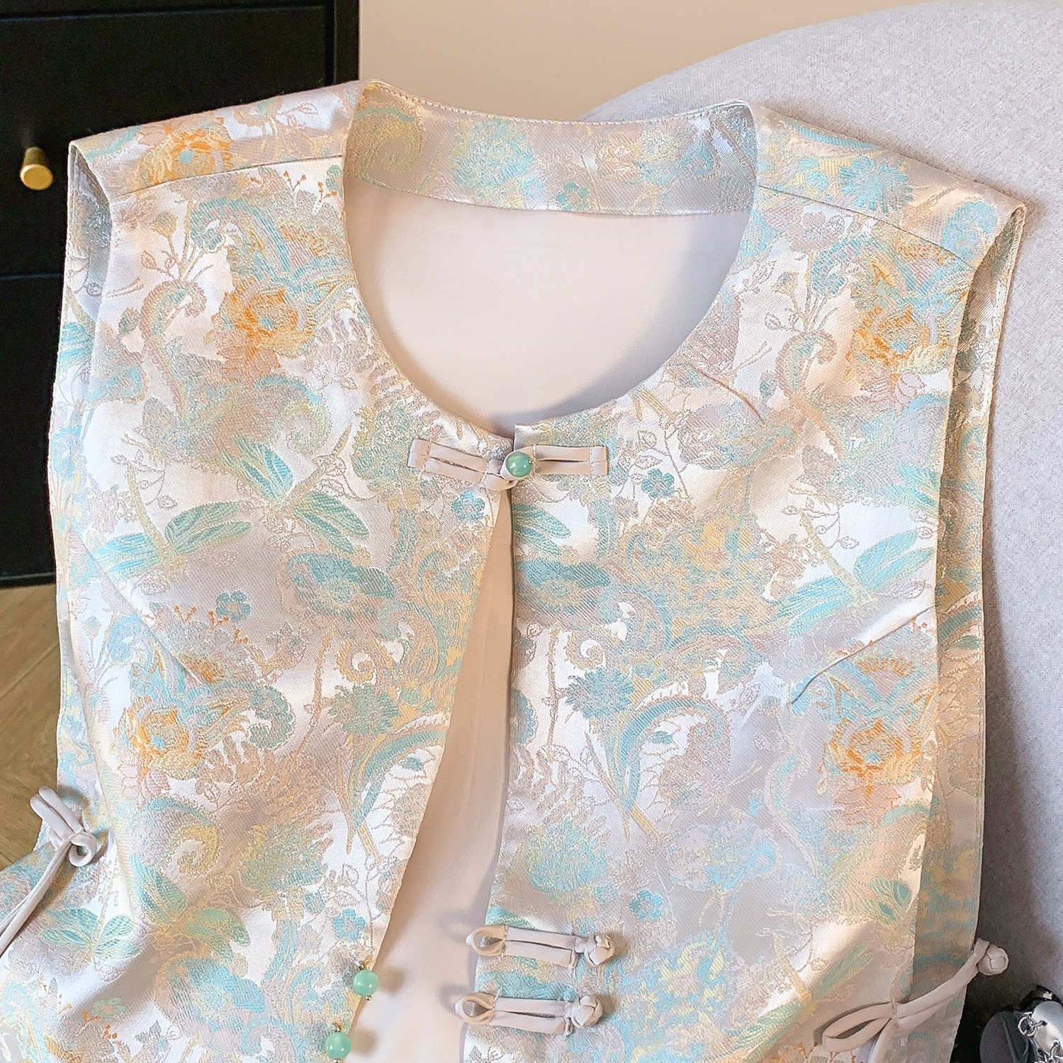 Neo Chinese Jacquard Chinese Style Top Blouse for Women product photo - Zhongguo Hanfu