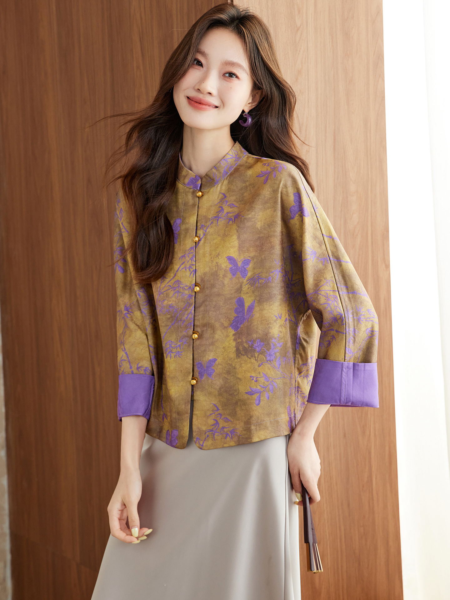 Neo Chinese Knot Buttons Chinese Style Top Blouse for Women product photo - Zhongguo Hanfu