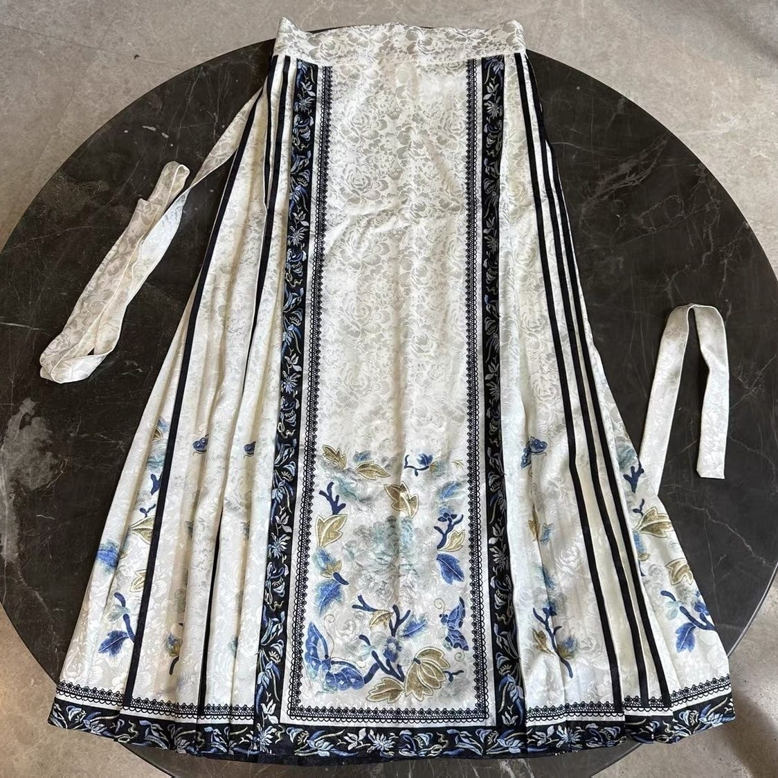 Chinese Style Skirt for Women product photo - Zhongguo Hanfu