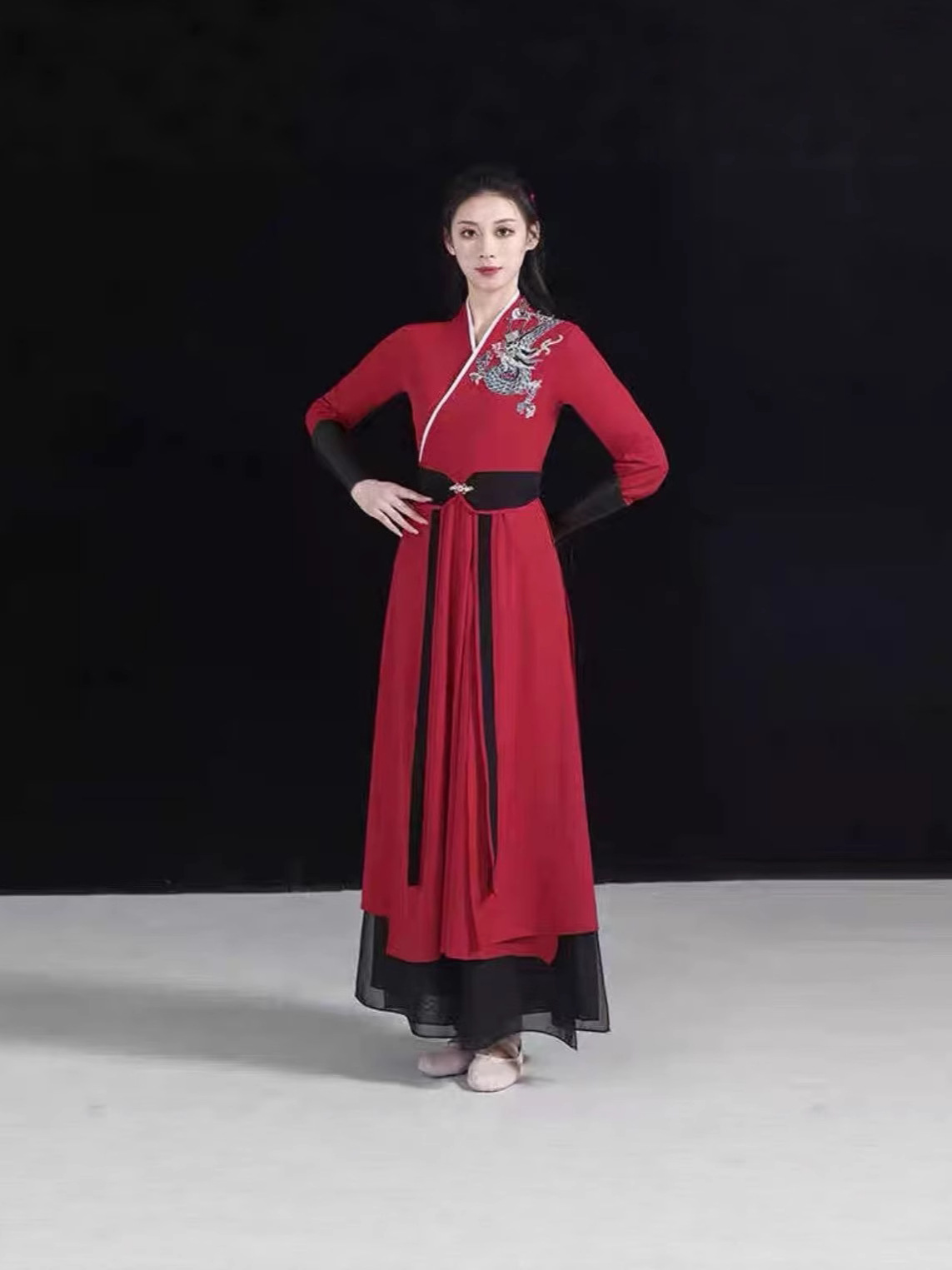 Traditional Hanfu Dress Set for Women product photo - Zhongguo Hanfu