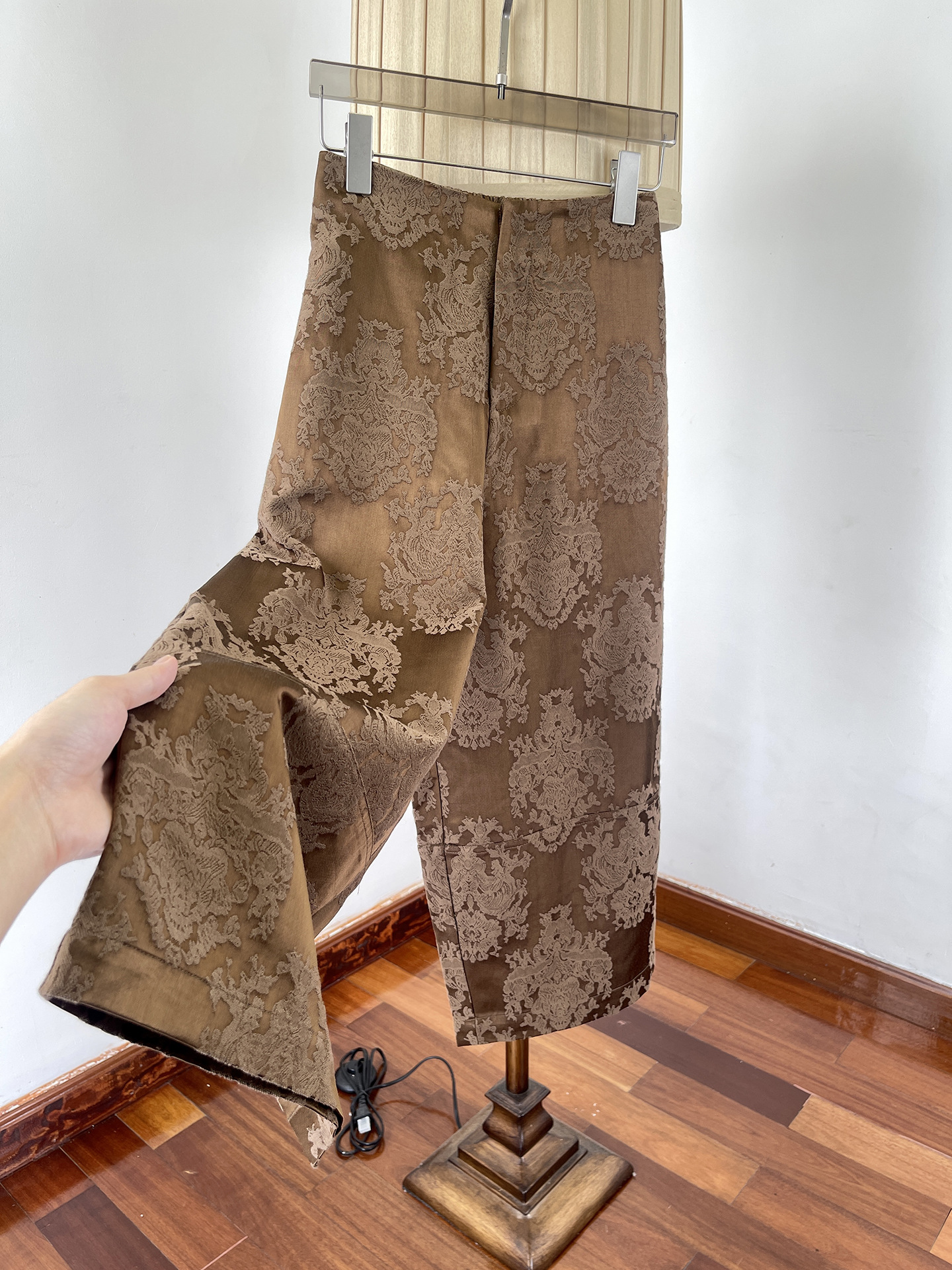 Neo Chinese Jacquard Wide Leg Pants for Women product photo - Zhongguo Hanfu
