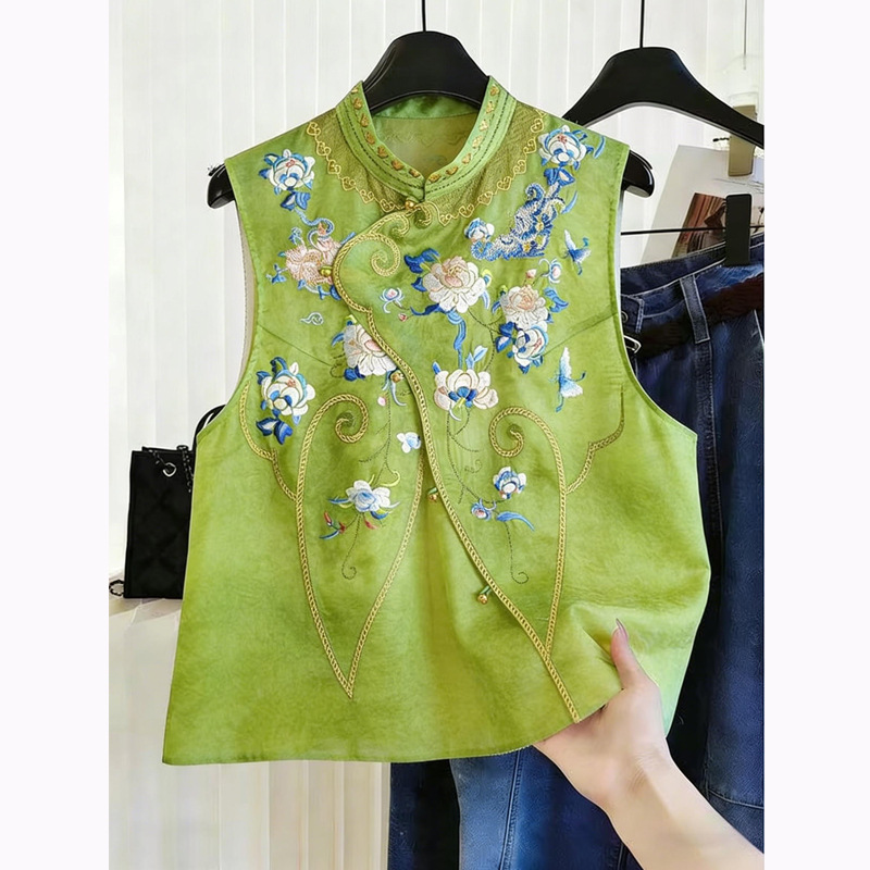 Neo Chinese Embroidered Chinese Style Top Blouse for Women product photo - Zhongguo Hanfu