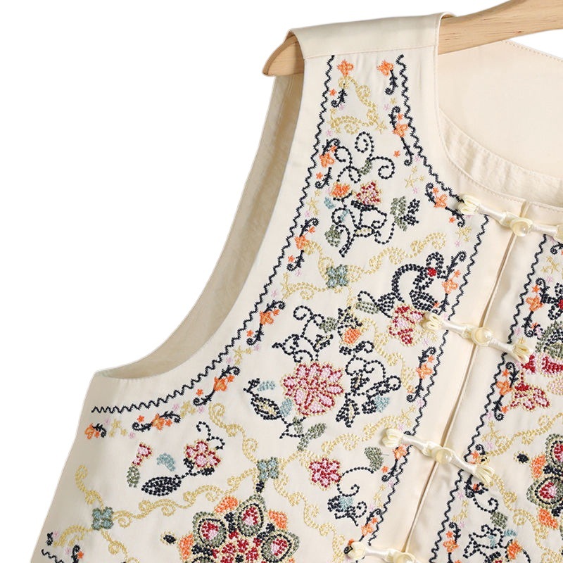 Neo Chinese Knot Buttons Jacquard Embroidered Chinese Style Top Blouse for Women product photo - Zhongguo Hanfu