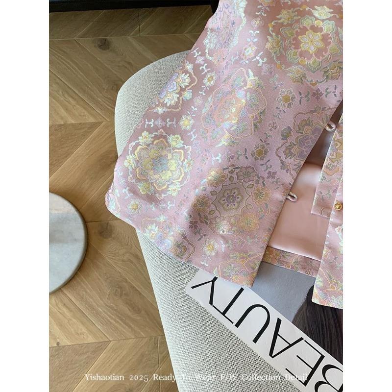 Neo Chinese Knot Buttons Jacquard Chinese Style Top Blouse for Women product photo - Zhongguo Hanfu