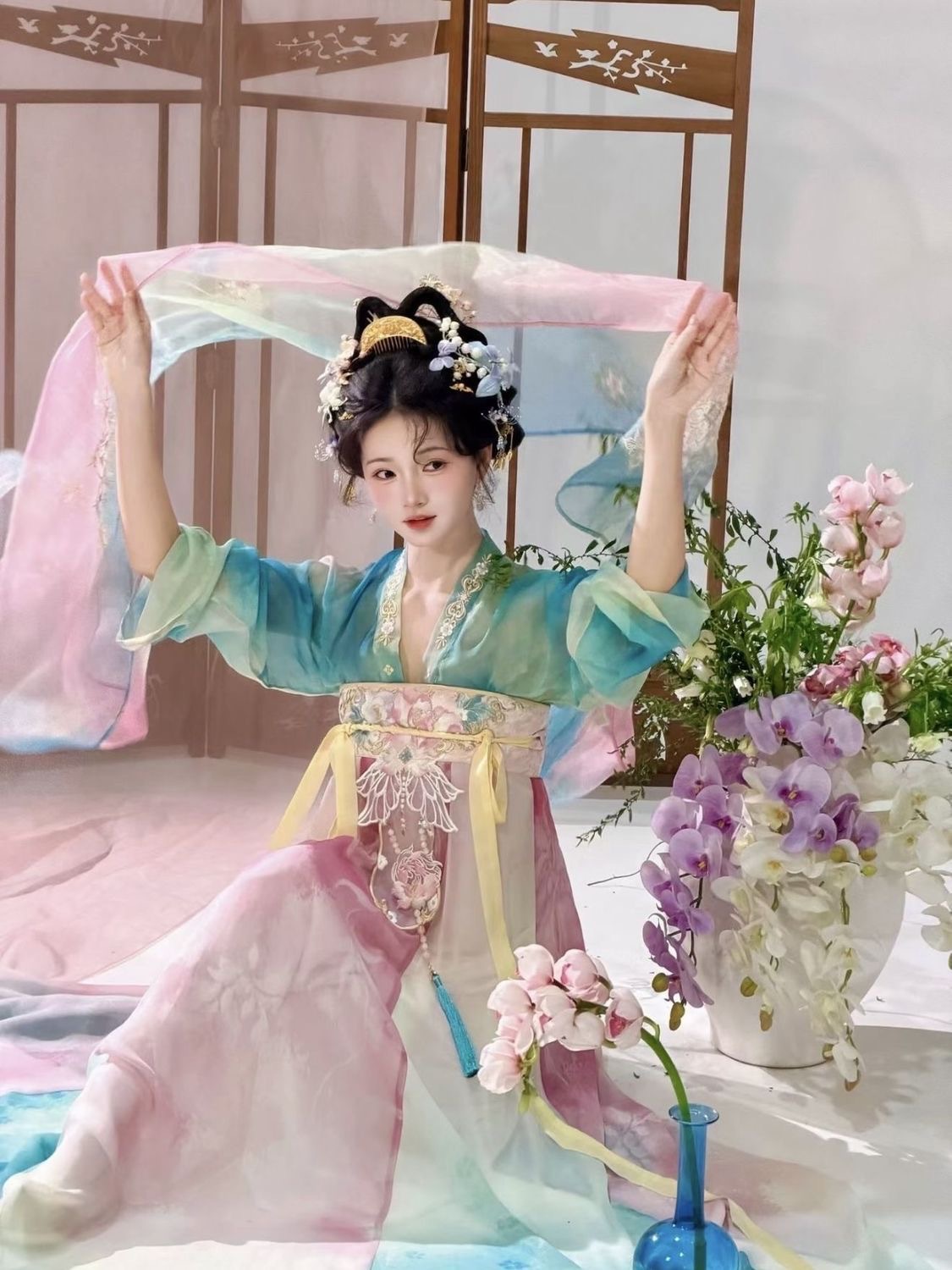 Neo Chinese Embroidered Chinese Style Set Outfit Set for Women product photo - Zhongguo Hanfu